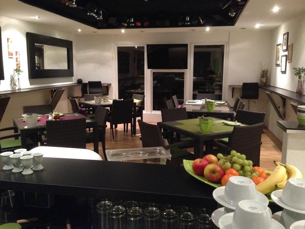 Gusterath Wohnraum Hotel & Gaestehaus מראה חיצוני תמונה