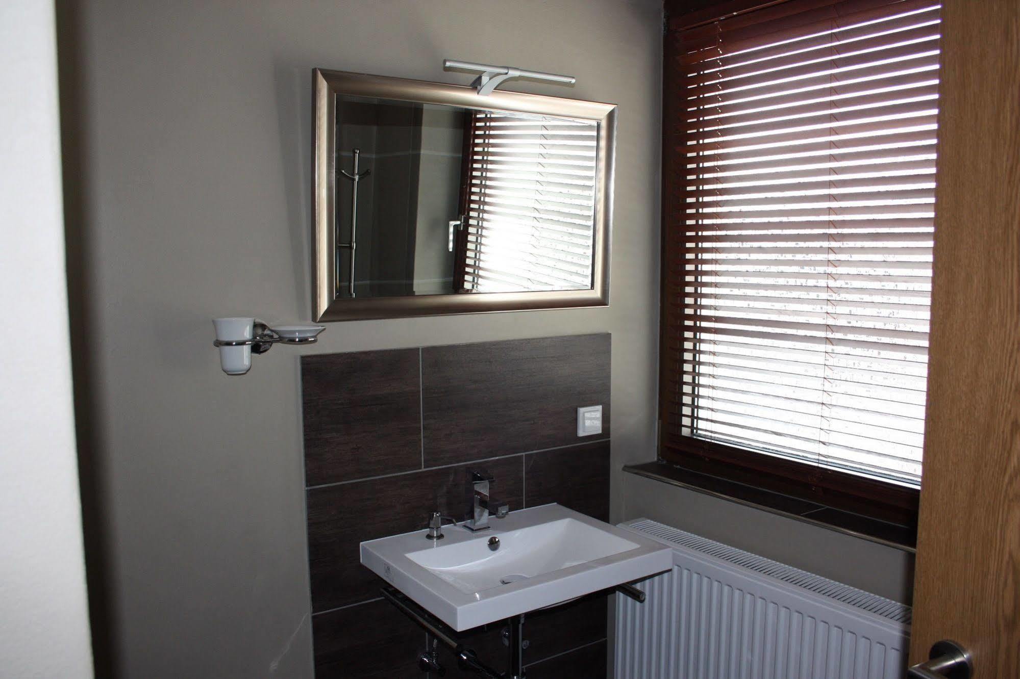 Gusterath Wohnraum Hotel & Gaestehaus מראה חיצוני תמונה