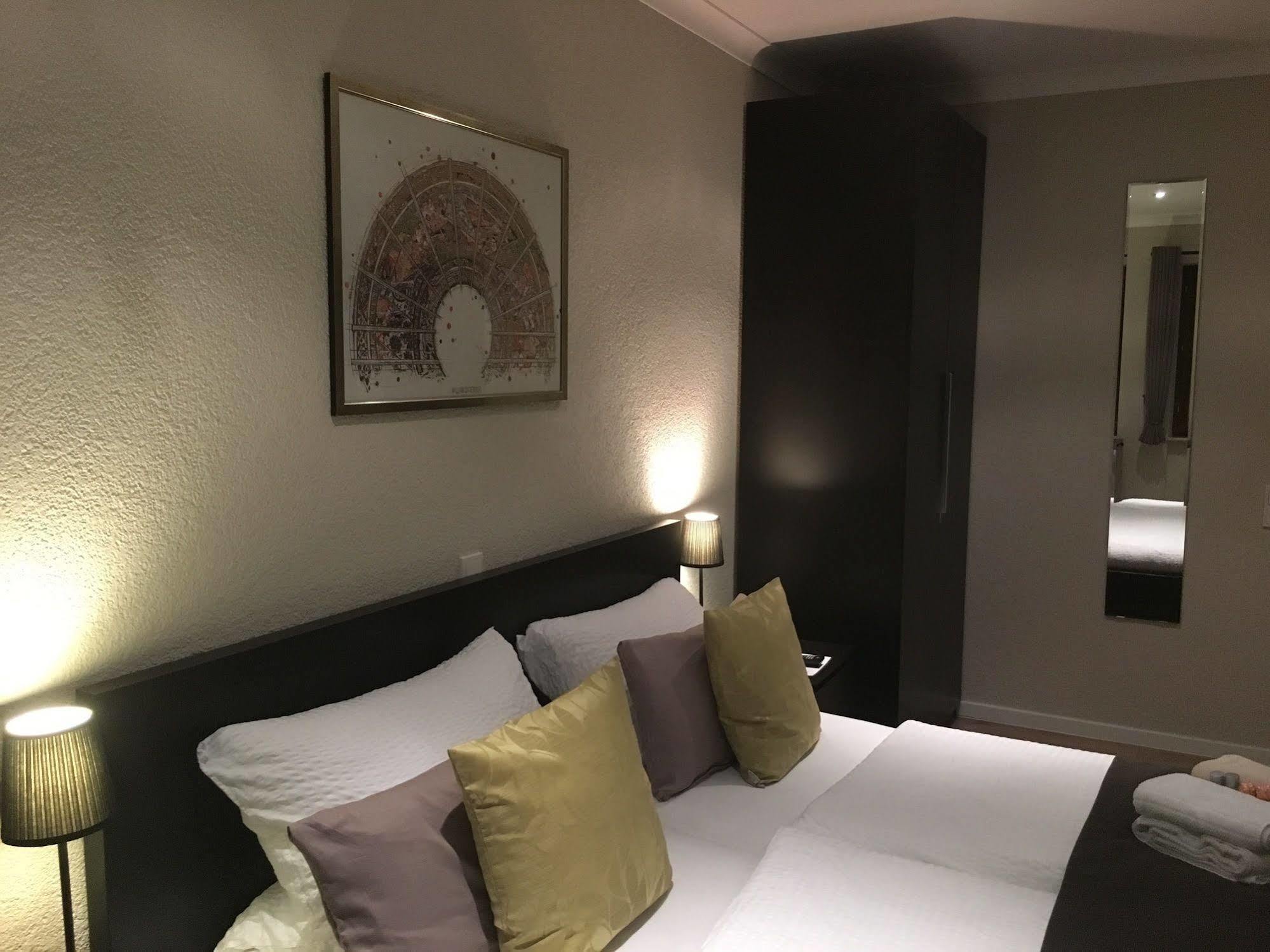 Gusterath Wohnraum Hotel & Gaestehaus מראה חיצוני תמונה