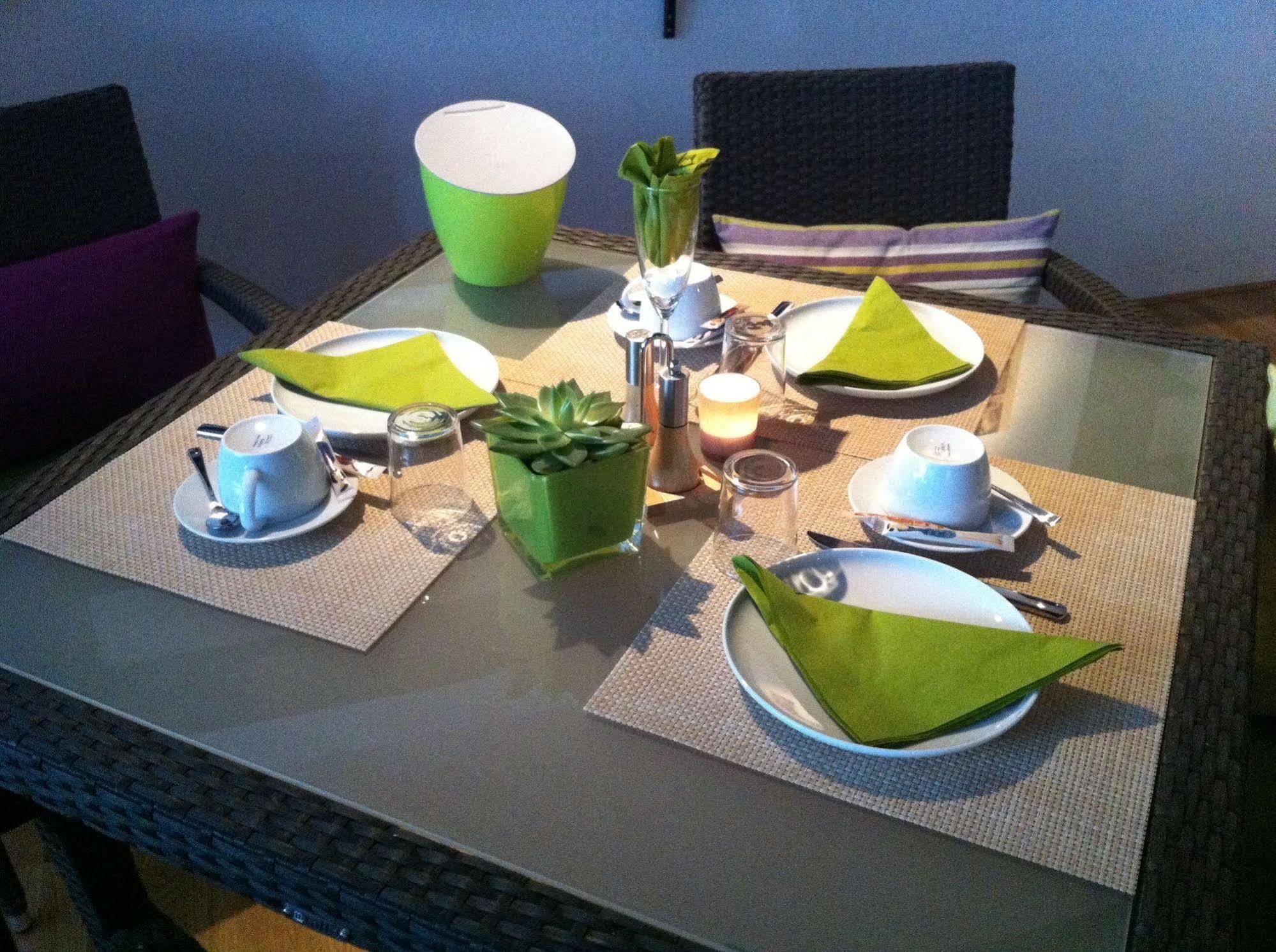 Gusterath Wohnraum Hotel & Gaestehaus מראה חיצוני תמונה
